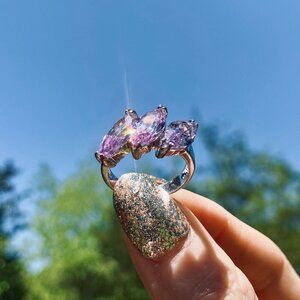 Vintage Lavender Purple Oval 3 Stone Sparkling Statement Ring Size 7 1/4